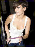 Frankie Sandford Nude Pictures