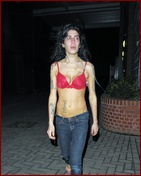 amy-winehouse_02.jpg - 129 KB