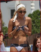 ashley-tisdale_01.jpg - 115 KB