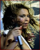 beyonce-knowles_14.jpg - 114 KB