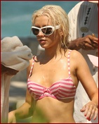 christina-aguilera_15.jpg - 96 KB