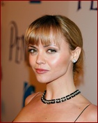 christina-ricci_02.jpg - 113 KB