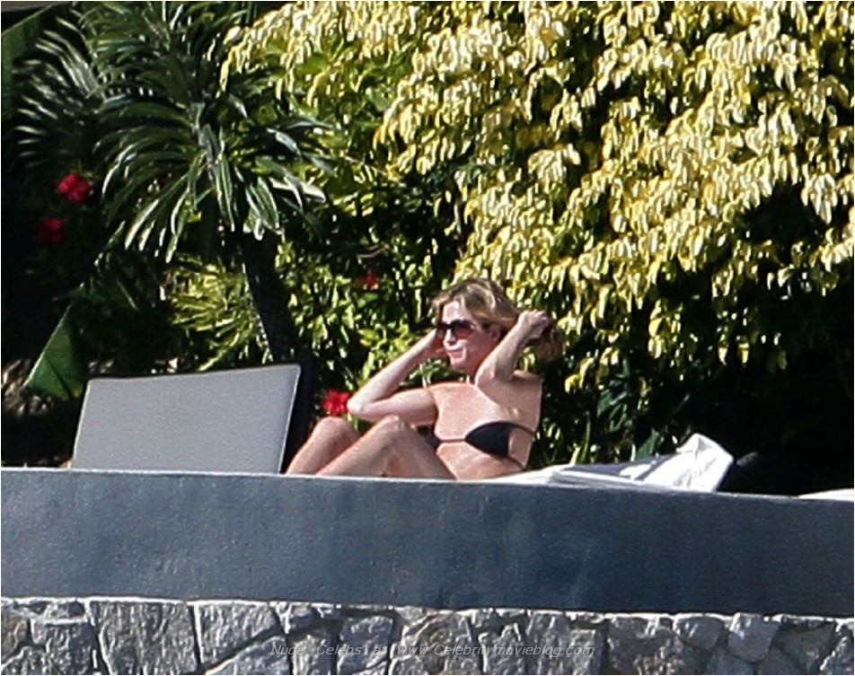 Babylon X ::Jennifer Aniston gallery @ Celebsking.com nude and naked celebr...