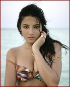 jessica-gomes_01.jpg - 57 KB