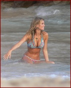 marisa-miller_01.jpg - 125 KB