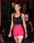 rihanna_04.jpg - 133 KB