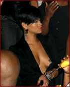 rihanna_09.jpg - 122 KB