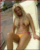 tara-reid_01.jpg - 82 KB