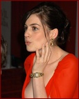 anne-hathaway_09.jpg - 102 KB