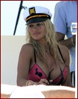 pamela-anderson_15.jpg - 117 KB