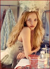 Amanda Seyfried Nude Pictures