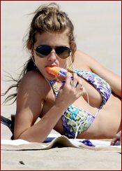 Annalynne Mccord Nude Pictures