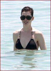 Anne Hathaway Nude Pictures