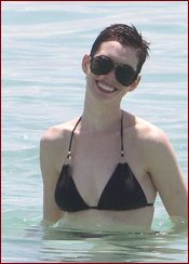 Anne Hathaway Nude Pictures