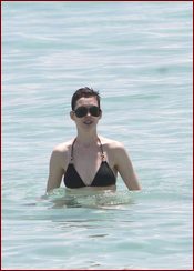 Anne Hathaway Nude Pictures