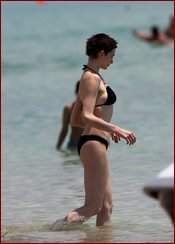 Anne Hathaway Nude Pictures