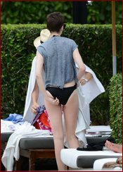 Anne Hathaway Nude Pictures