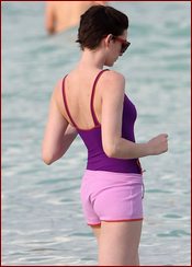 Anne Hathaway Nude Pictures