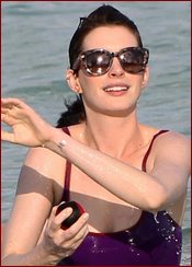 Anne Hathaway Nude Pictures