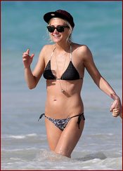 Ashlee Simpson Nude Pictures