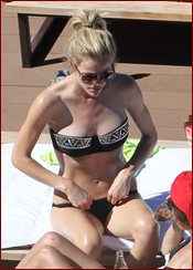 Brooklyn Decker Nude Pictures