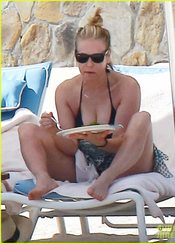 Chelsea Handler Nude Pictures