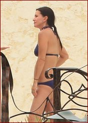 Courteney Cox Nude Pictures