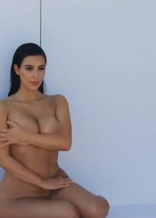 Kim Kardashian Nude Pictures