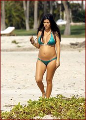 Kourtney Kardashian Nude Pictures