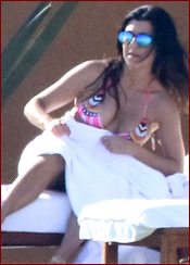 Kourtney Kardashian Nude Pictures