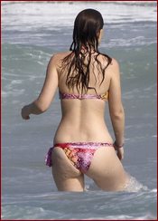 Leighton Meester Nude Pictures