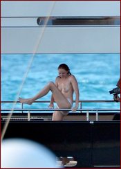 Lily Cole Nude Pictures