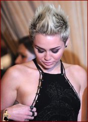 Miley Cyrus Nude Pictures