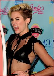 Miley Cyrus Nude Pictures