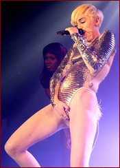 Miley Cyrus Nude Pictures