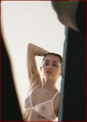 Miley Cyrus Nude Pictures