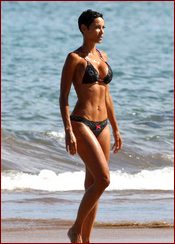 Nicole Murphy Nude Pictures