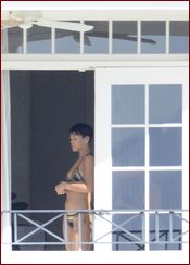 Rihanna Nude Pictures