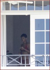 Rihanna Nude Pictures