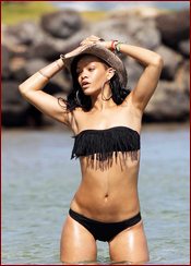 Rihanna Nude Pictures