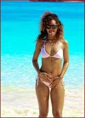 Rihanna Nude Pictures