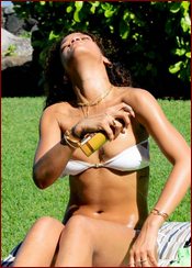 Rihanna Nude Pictures