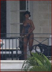 Rihanna Nude Pictures