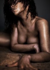 Rihanna Nude Pictures