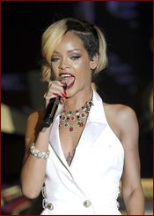 Rihanna Nude Pictures