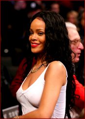 Rihanna Nude Pictures