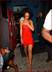 Rihanna Nude Pictures