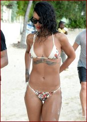 Rihanna Nude Pictures