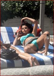 Selena Gomez Nude Pictures