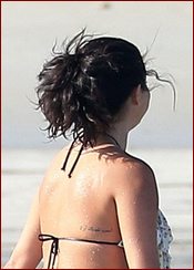 Selena Gomez Nude Pictures